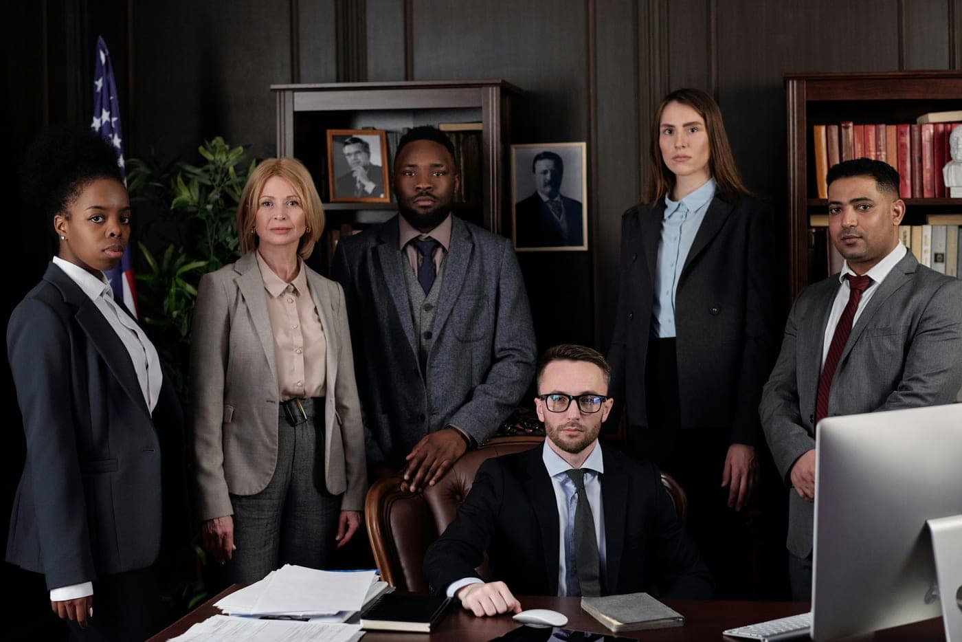 What a Legal Recruiter Does for Job-Seeking Lawyers